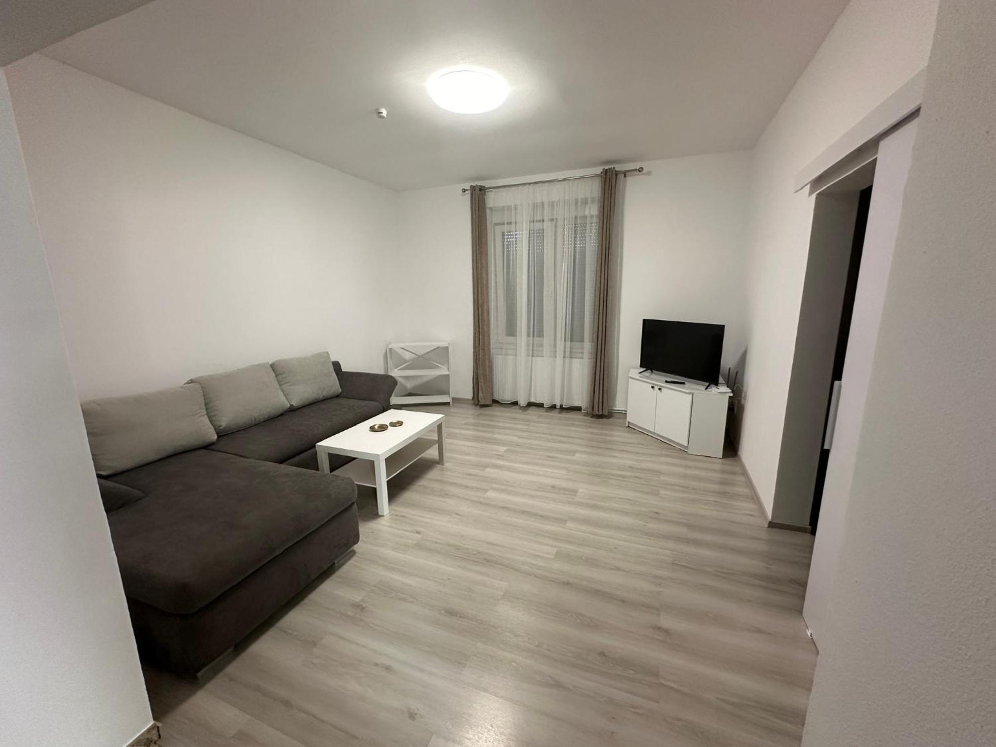 Aparthouse 1 Lugoj Esterno foto